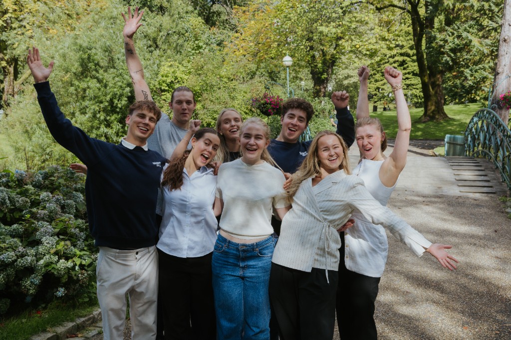 Start Bergen-fellesskapet samlet ute – skap minner med oss